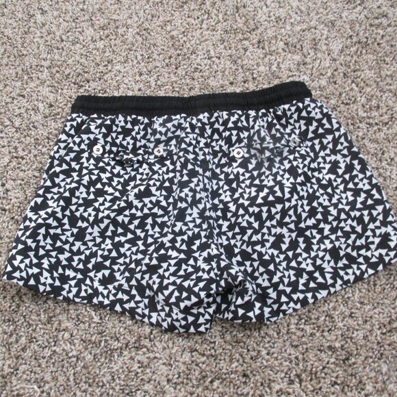 Sequin Hearts Pull On Shorts Womens Size 1 Black White Geometric Athletic Junior - Picture 3 of 3